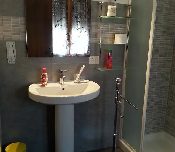 Couette-café Fralucia 2*